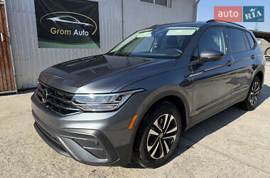 Позашляховик / Кросовер Volkswagen Tiguan 2023 в 
