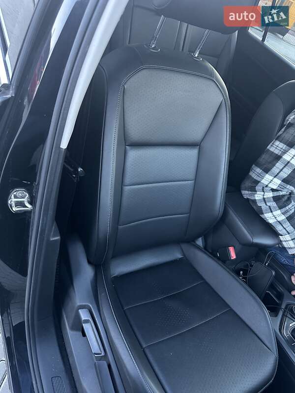 Позашляховик / Кросовер Volkswagen Tiguan 2018 в Стрию