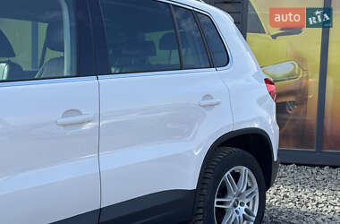 Внедорожник / Кроссовер Volkswagen Tiguan 2010 в 