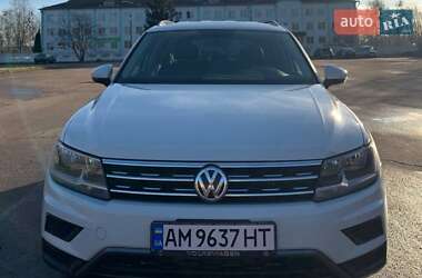 Позашляховик / Кросовер Volkswagen Tiguan 2017 в Житомирі