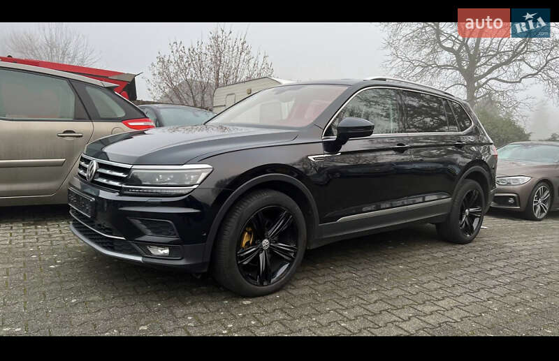 Внедорожник / Кроссовер Volkswagen Tiguan 2018 в Одессе