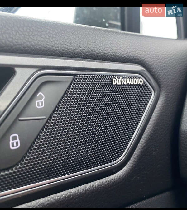 Внедорожник / Кроссовер Volkswagen Tiguan 2018 в Одессе