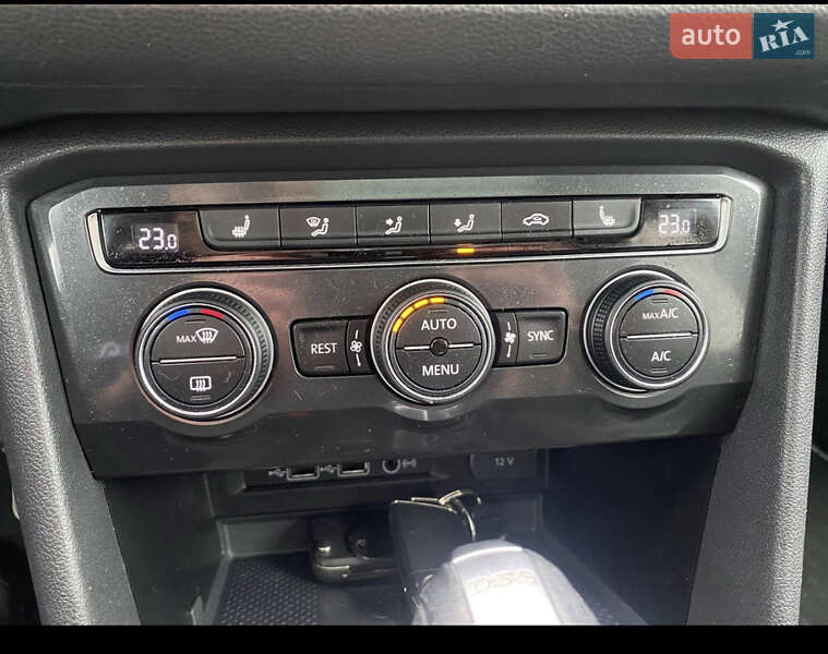 Внедорожник / Кроссовер Volkswagen Tiguan 2018 в Одессе