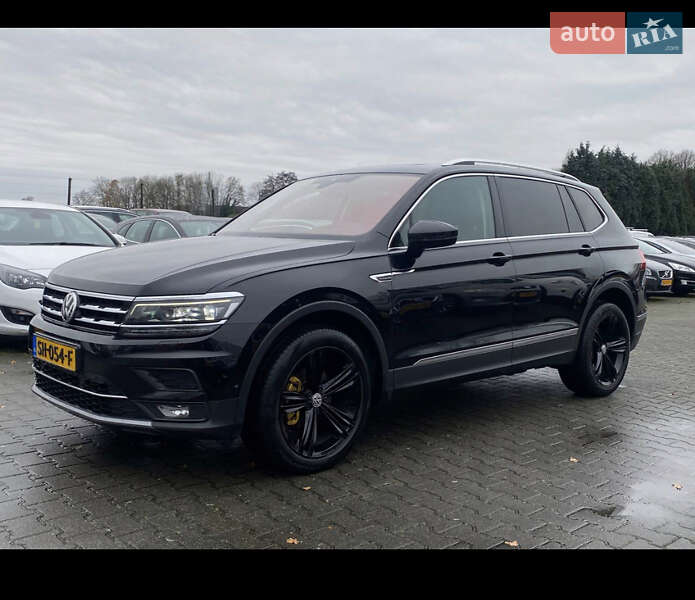 Внедорожник / Кроссовер Volkswagen Tiguan 2018 в Одессе