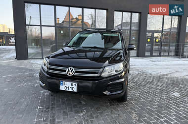 Внедорожник / Кроссовер Volkswagen Tiguan 2016 в Полтаве