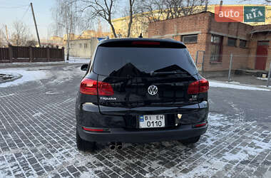 Внедорожник / Кроссовер Volkswagen Tiguan 2016 в Полтаве