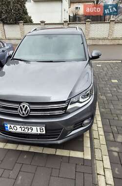 Внедорожник / Кроссовер Volkswagen Tiguan 2014 в Сваляве