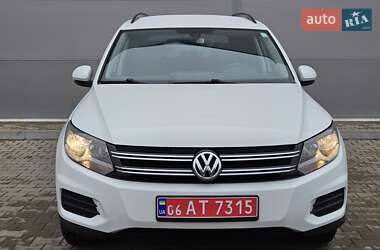 Позашляховик / Кросовер Volkswagen Tiguan 2015 в Києві