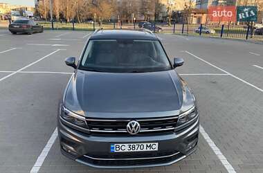 Внедорожник / Кроссовер Volkswagen Tiguan 2017 в Червонограде