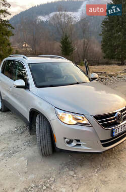 Внедорожник / Кроссовер Volkswagen Tiguan 2011 в Верховине