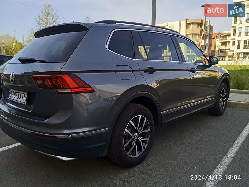 Внедорожник / Кроссовер Volkswagen Tiguan 2019 в Одессе