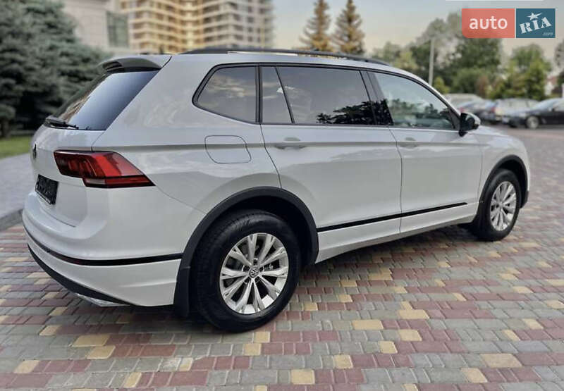 Внедорожник / Кроссовер Volkswagen Tiguan 2019 в Одессе