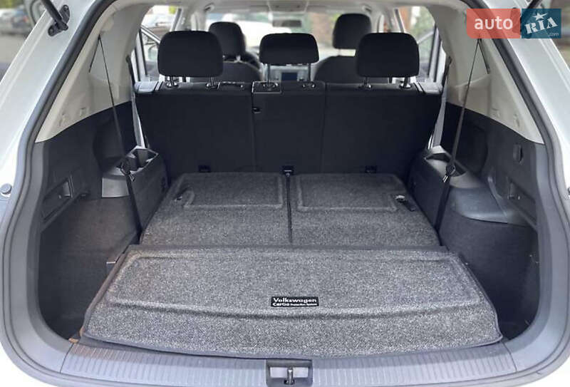 Внедорожник / Кроссовер Volkswagen Tiguan 2019 в Одессе