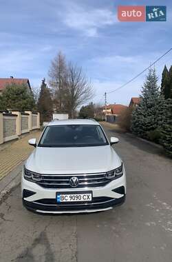 Внедорожник / Кроссовер Volkswagen Tiguan 2021 в Львове