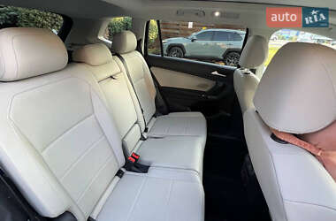 Внедорожник / Кроссовер Volkswagen Tiguan 2020 в 
