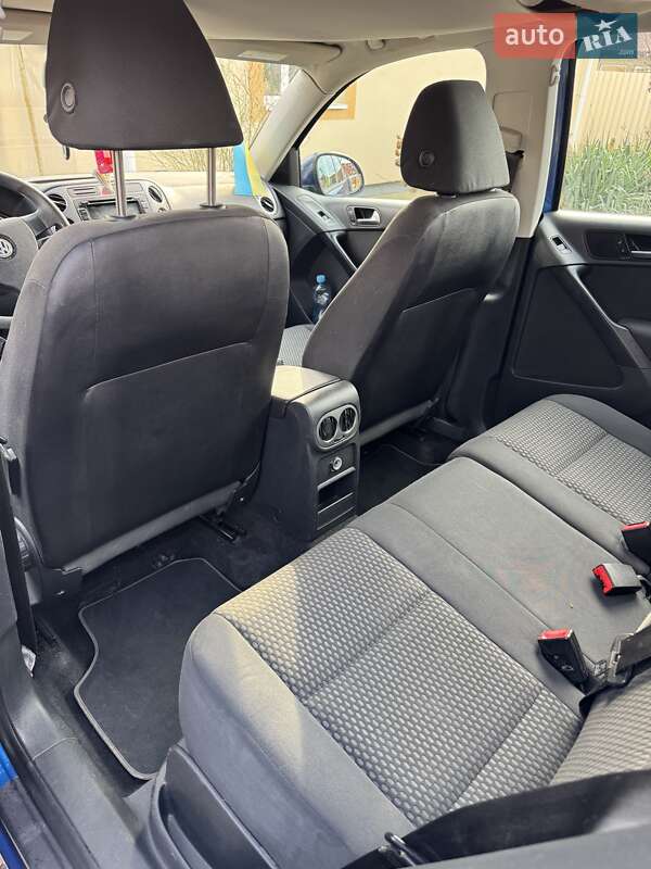 Внедорожник / Кроссовер Volkswagen Tiguan 2010 в Луцке