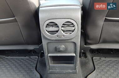 Внедорожник / Кроссовер Volkswagen Tiguan 2015 в 