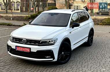 Внедорожник / Кроссовер Volkswagen Tiguan 2020 в Луцке