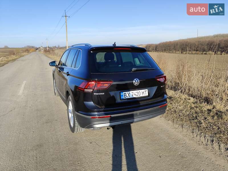 Внедорожник / Кроссовер Volkswagen Tiguan 2018 в Хмельницком