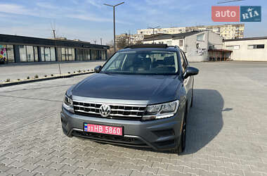 Внедорожник / Кроссовер Volkswagen Tiguan 2021 в Ужгороде