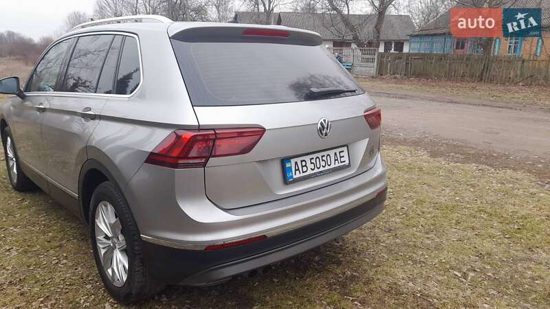 Внедорожник / Кроссовер Volkswagen Tiguan 2016 в Виннице