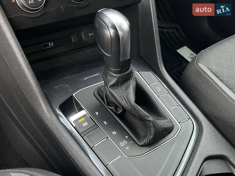 Внедорожник / Кроссовер Volkswagen Tiguan 2018 в Львове
