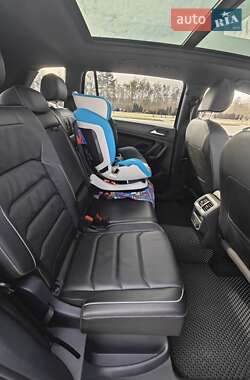 Внедорожник / Кроссовер Volkswagen Tiguan 2021 в 
