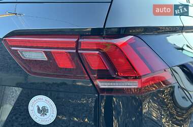 Внедорожник / Кроссовер Volkswagen Tiguan 2021 в 