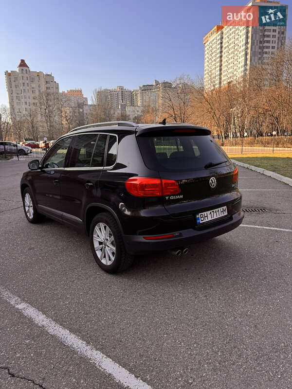 Внедорожник / Кроссовер Volkswagen Tiguan 2014 в Одессе