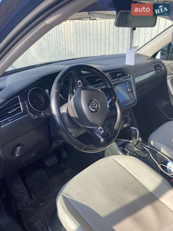 Внедорожник / Кроссовер Volkswagen Tiguan 2017 в Переяславе