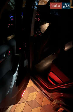 Позашляховик / Кросовер Volkswagen Tiguan 2009 в 