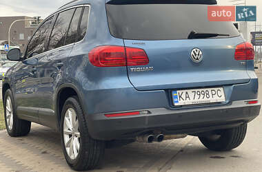 Внедорожник / Кроссовер Volkswagen Tiguan 2016 в 
