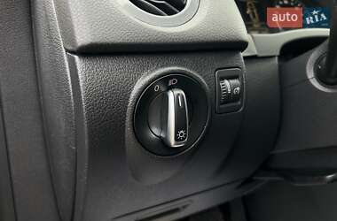 Позашляховик / Кросовер Volkswagen Tiguan 2013 в 