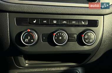 Внедорожник / Кроссовер Volkswagen Tiguan 2016 в 