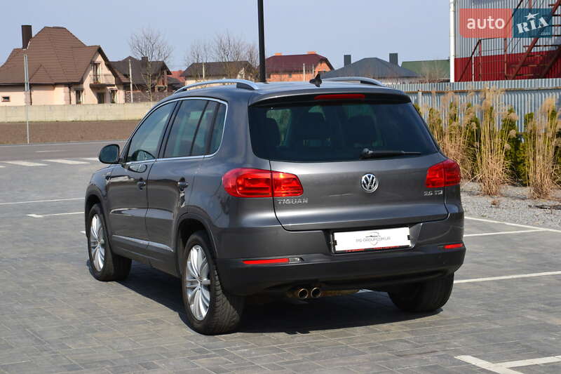 Внедорожник / Кроссовер Volkswagen Tiguan 2012 в Луцке