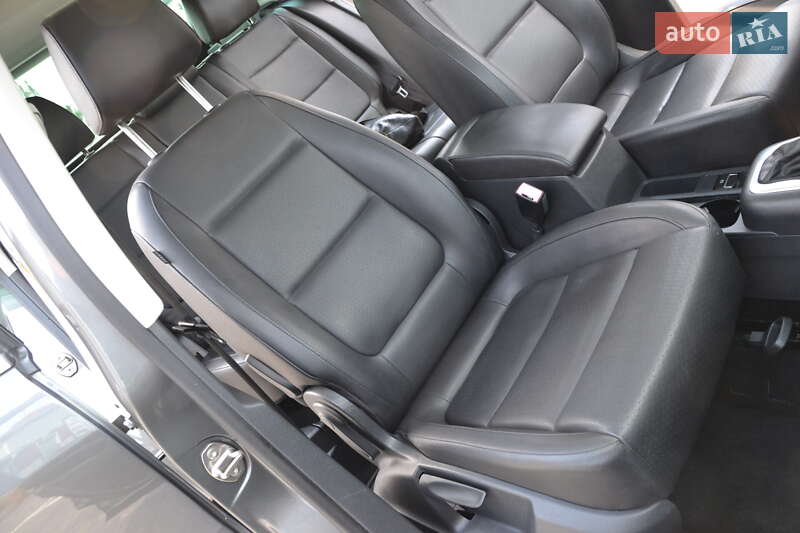 Внедорожник / Кроссовер Volkswagen Tiguan 2012 в Луцке