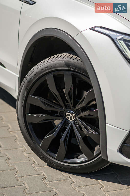 Внедорожник / Кроссовер Volkswagen Tiguan 2021 в Львове