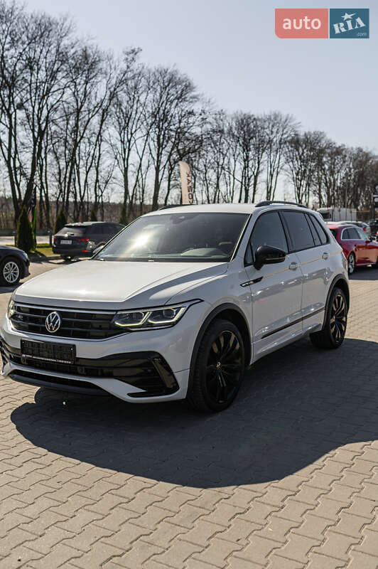 Внедорожник / Кроссовер Volkswagen Tiguan 2021 в Львове