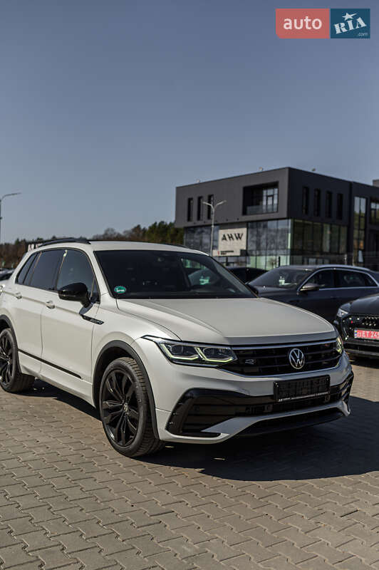 Внедорожник / Кроссовер Volkswagen Tiguan 2021 в Львове