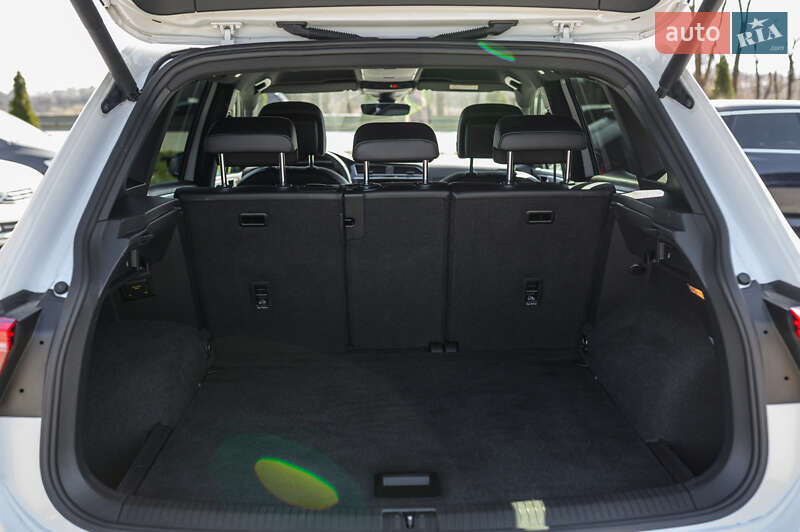 Внедорожник / Кроссовер Volkswagen Tiguan 2021 в Львове