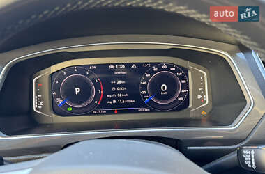 Внедорожник / Кроссовер Volkswagen Tiguan 2022 в 