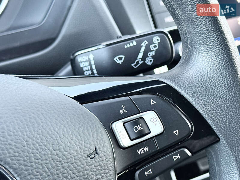 Внедорожник / Кроссовер Volkswagen Tiguan 2020 в Киеве