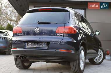 Внедорожник / Кроссовер Volkswagen Tiguan 2012 в 
