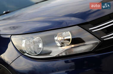 Внедорожник / Кроссовер Volkswagen Tiguan 2012 в 