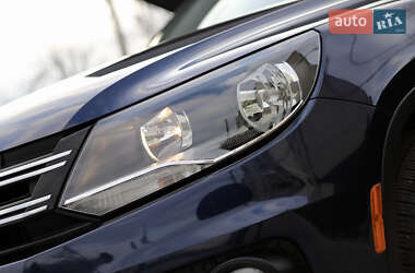 Внедорожник / Кроссовер Volkswagen Tiguan 2012 в 
