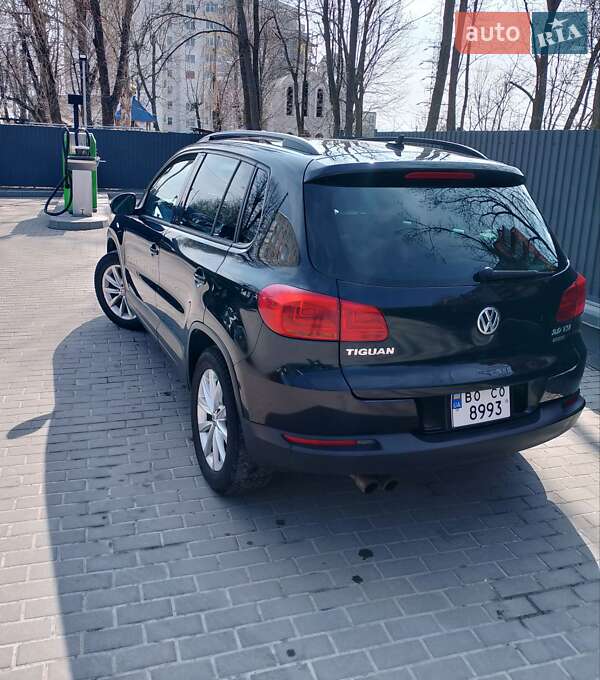 Внедорожник / Кроссовер Volkswagen Tiguan 2012 в Тернополе