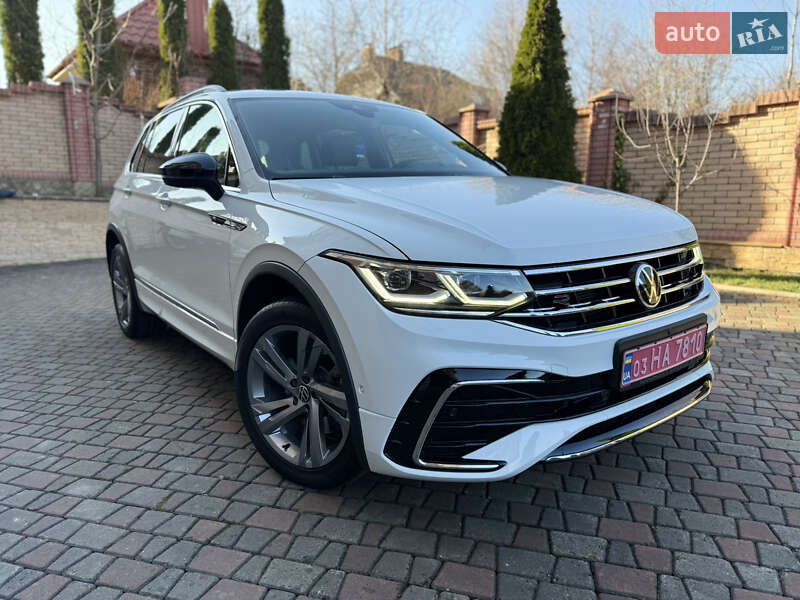 Внедорожник / Кроссовер Volkswagen Tiguan 2022 в Черновцах