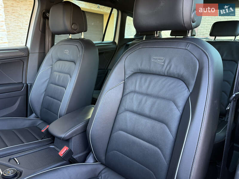 Внедорожник / Кроссовер Volkswagen Tiguan 2022 в Черновцах