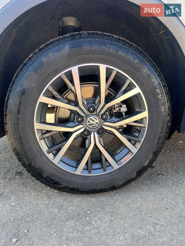 Внедорожник / Кроссовер Volkswagen Tiguan 2018 в Хусте фото 53 Внедорожник / Кроссовер Volkswagen Tiguan 2018 в Хусте