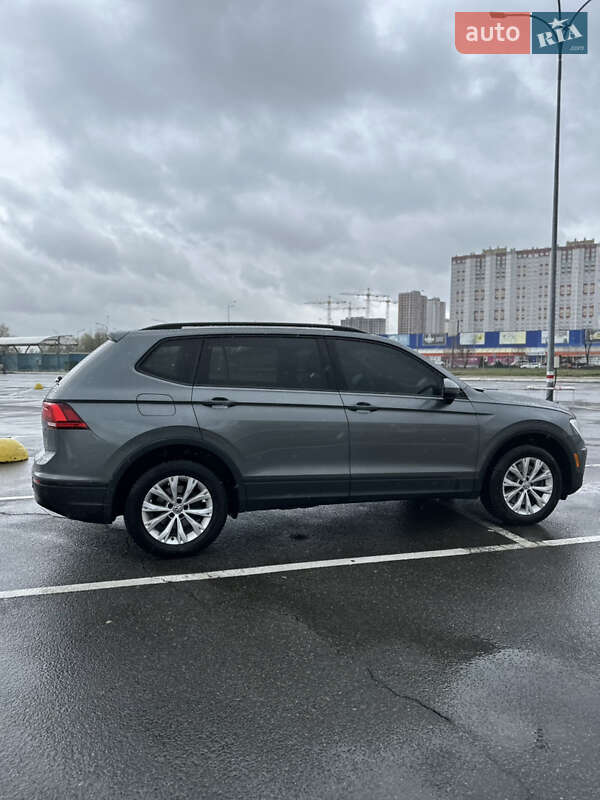 Внедорожник / Кроссовер Volkswagen Tiguan 2017 в Киеве фото 3 Внедорожник / Кроссовер Volkswagen Tiguan 2017 в Киеве